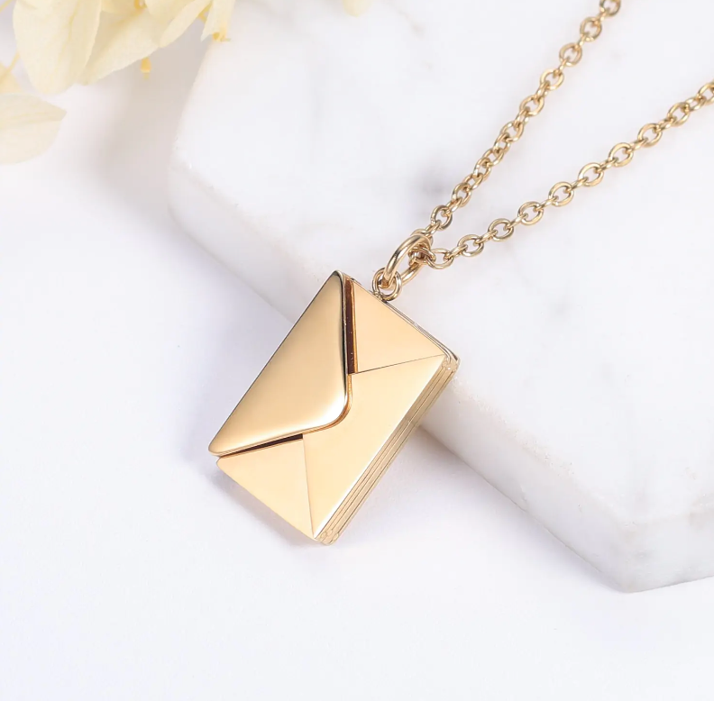 Envelope Pendent Necklace - StylinArt