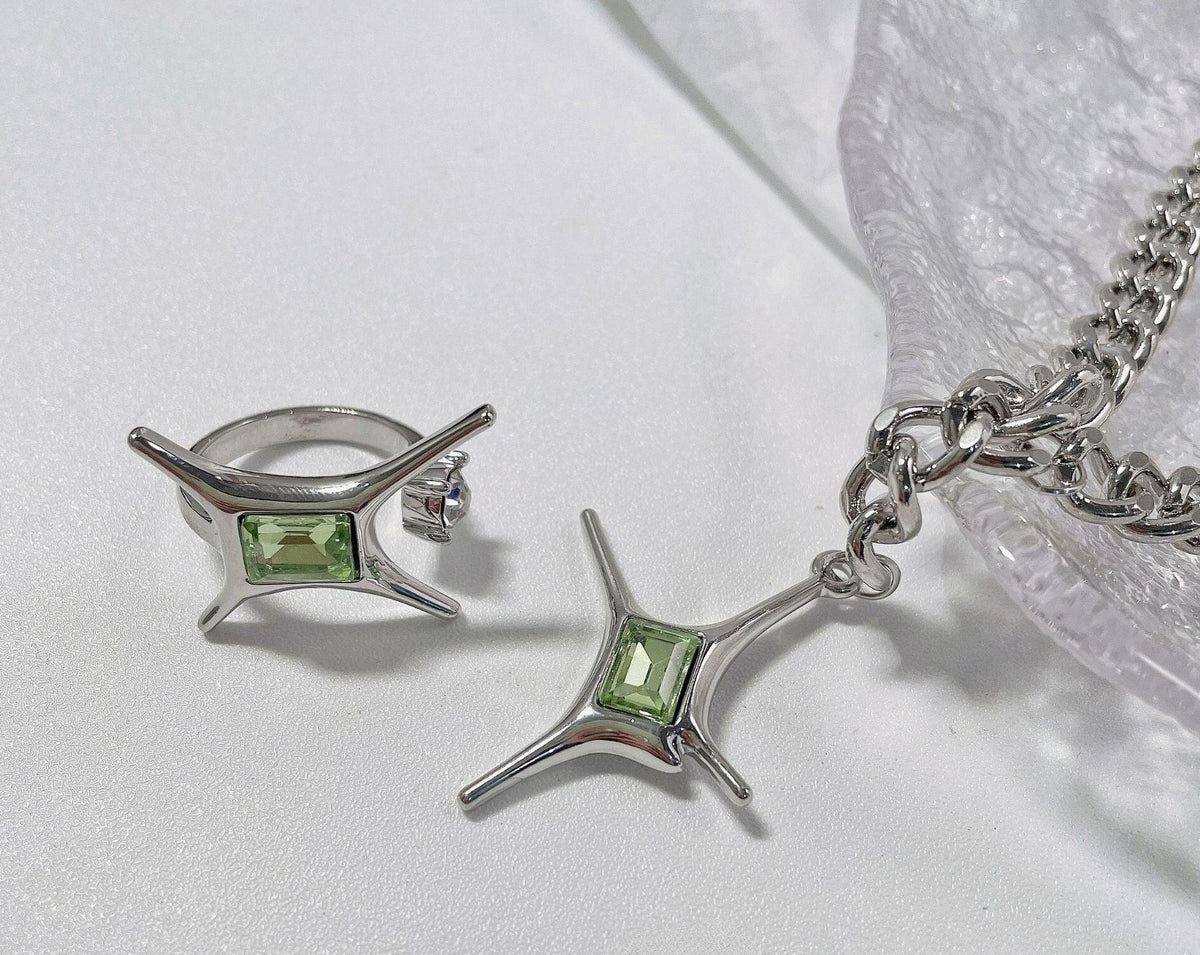 Green Imitation Gemstone Star Ring-Fashion Rings-StylinArts