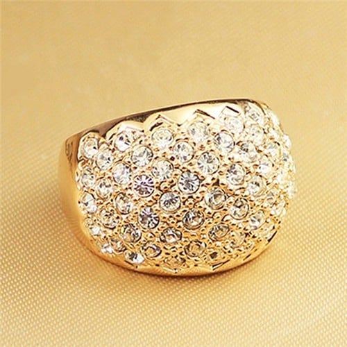 Shining Rhinestone Embellished Chunky Style 18k Rose Gold Ring
