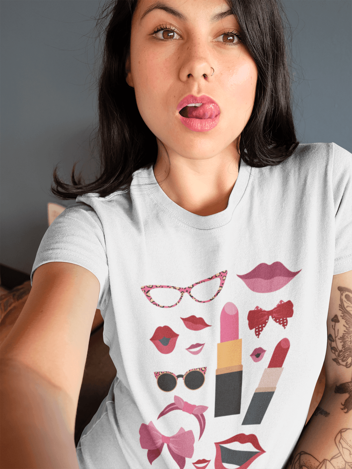 Being you Feminine Womens Crewneck T-shirt - StylinArt