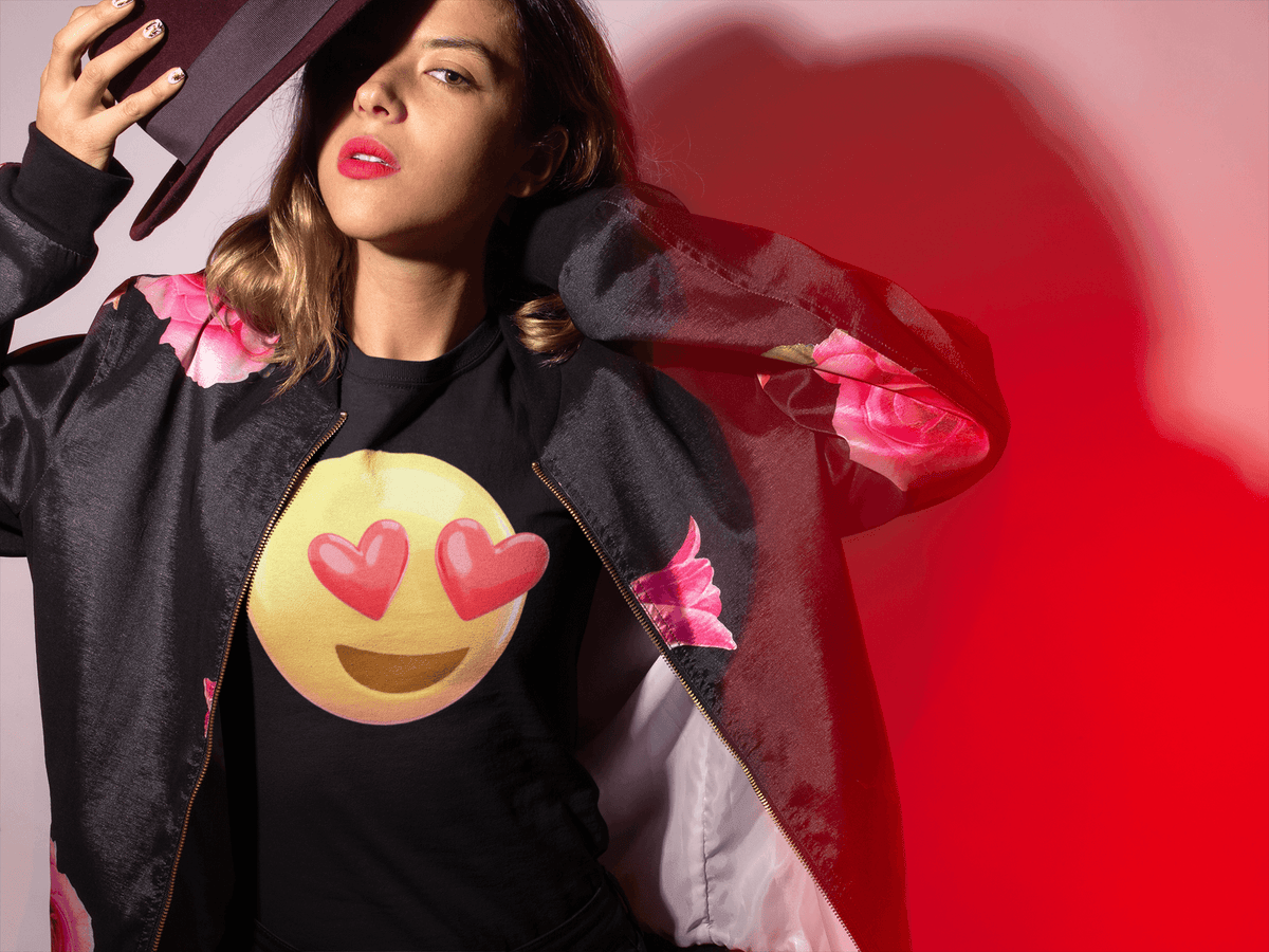 Emoji Love Eyes 3D T-shirt - StylinArt