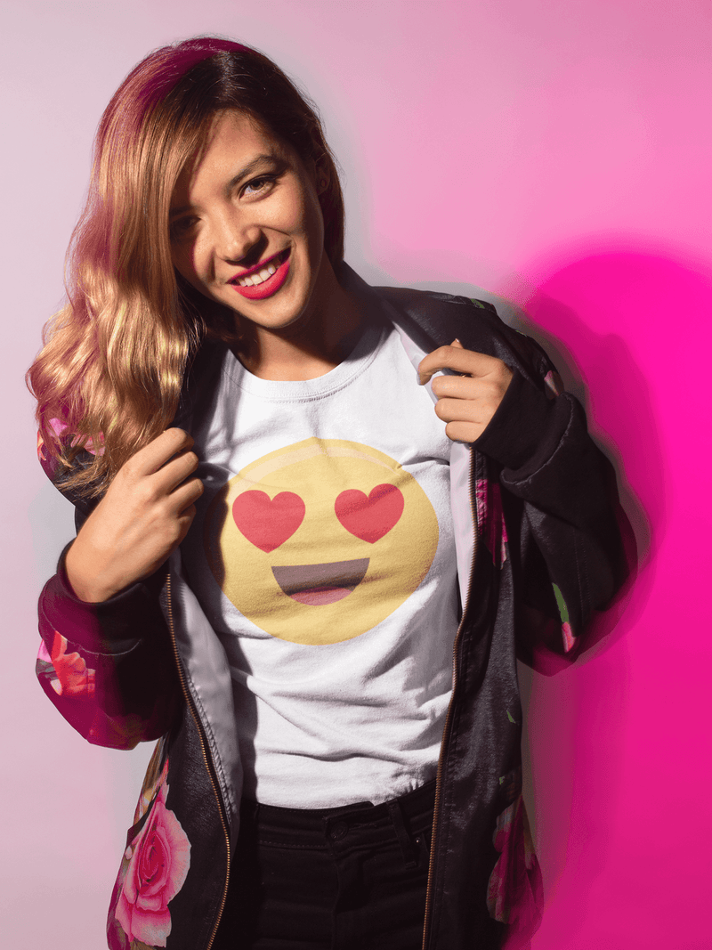 Emoji Love Eyes T-shirt - StylinArt