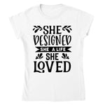 SHE DESIGNED SHE LOVED T-shirt - StylinArt